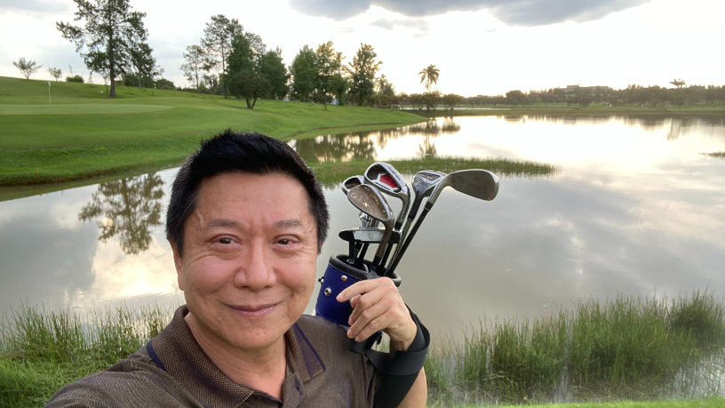 Dr. Milton Seigi Hayashi revela como o golfe promove saúde mental e bem-estar físico.