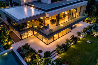 Entre a natureza e o design, Diohn do Prado mostra como o mármore e o granito se tornaram símbolos da arquitetura contemporânea.