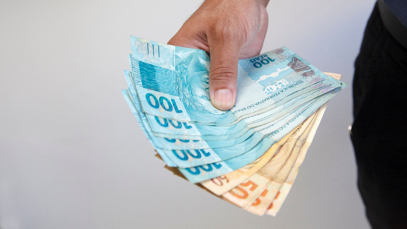 Com Teciomar Ábila, aprenda como construir renda passiva e fazer o dinheiro trabalhar por você de forma inteligente e sustentável.